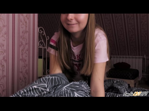 ❤️ Blondie zuigt haar BFF's diep en krijgt Cum in haar mond ️ Fucking video at nl.pornolymp.ru